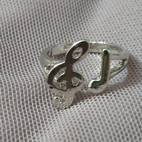 Adjustable music design ring size 7 - Picture 3 of 3